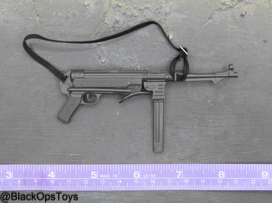 WWII German - MP 40 w/Foldable Stock