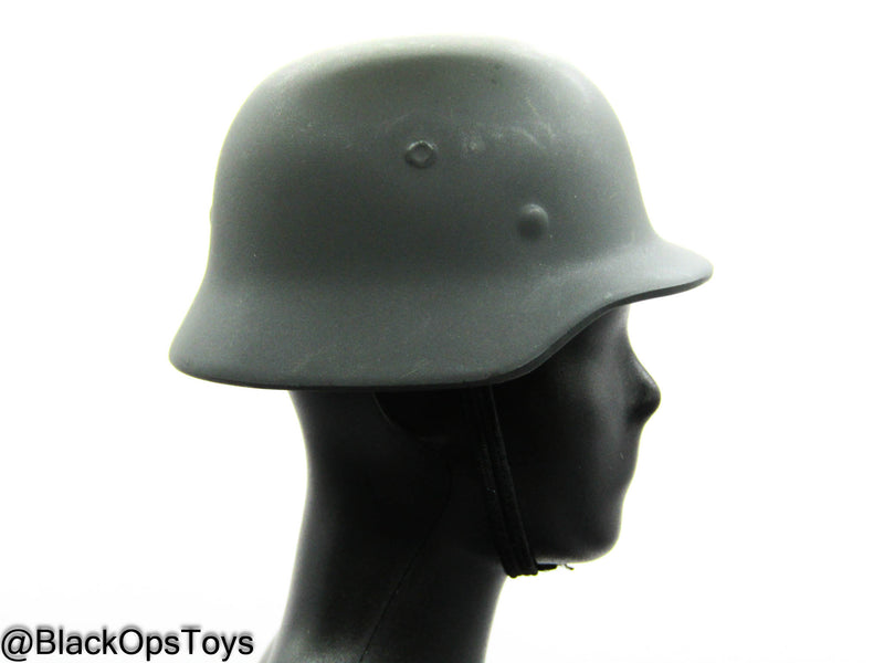 Load image into Gallery viewer, WWII German - M35 Infantry Helmet
