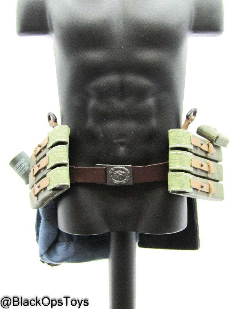 Load image into Gallery viewer, WWII German - Brown Belt w/Gear Set
