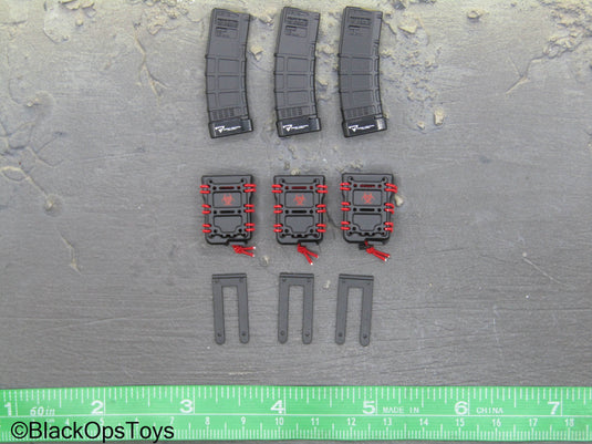 Doom's Day Weapon Set VI Ver. E - 5.56 Magazines w/Holsters (x3)