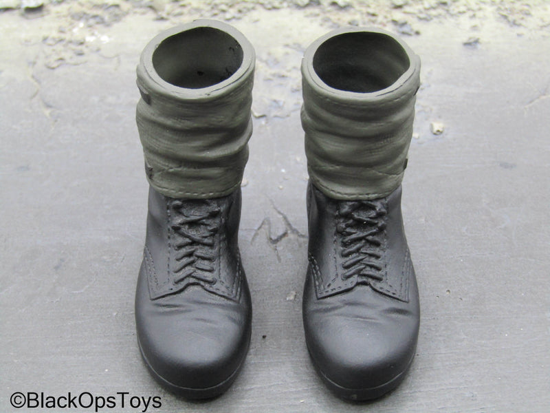 Load image into Gallery viewer, WWII German - Black Jackboots w/Gaiters (Foot Type)
