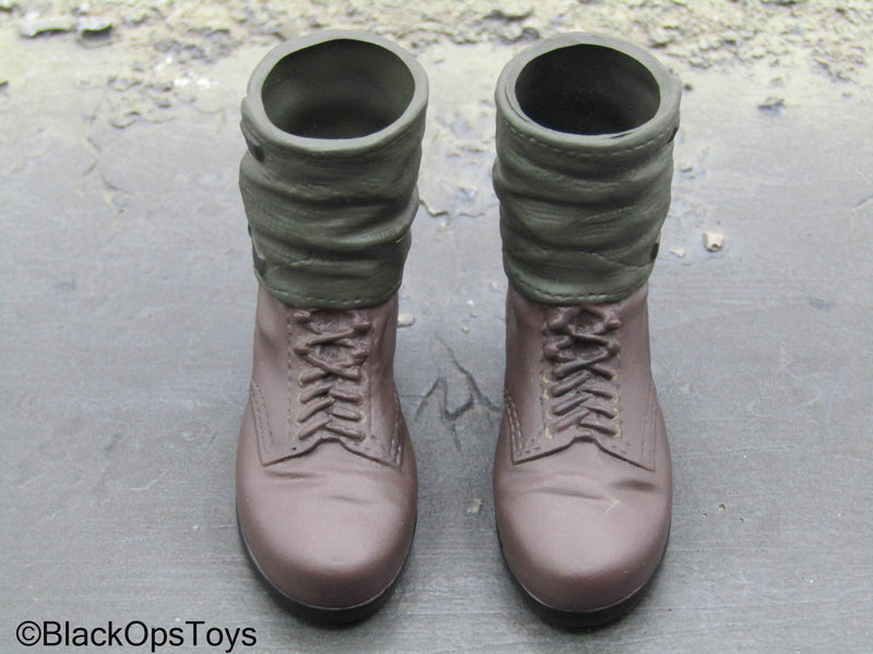 Load image into Gallery viewer, WWII German - Brown Jackboots w/Gaiters (Foot Type)
