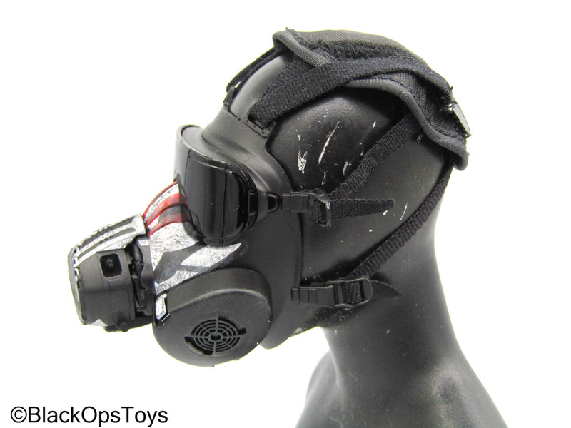 Load image into Gallery viewer, Extreme Zone Gaius Task - Black Gas Mask
