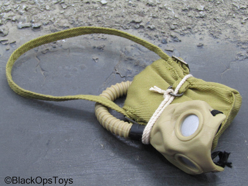 Load image into Gallery viewer, Tan Gas Mask w/Pouch
