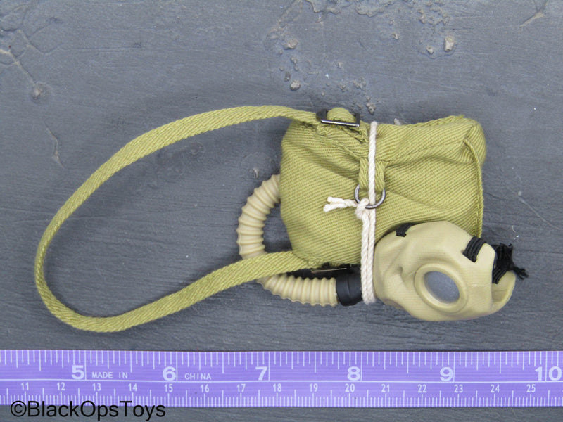 Load image into Gallery viewer, Tan Gas Mask w/Pouch
