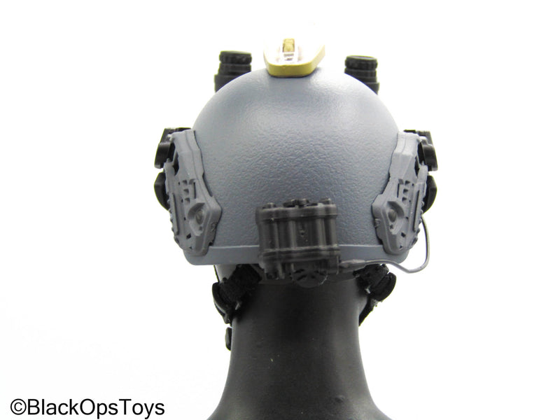 Load image into Gallery viewer, Dutch DS1 Riot Shield Version - Grey Helmet w/Face Shield &amp; NVG
