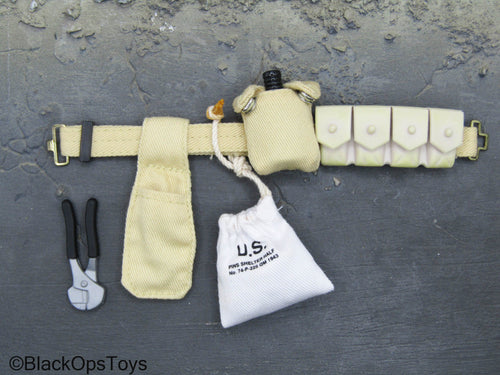 WWII - Tan Belt w/Pouch & Gear Set