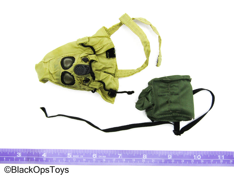 Load image into Gallery viewer, British NBC - Gas Mask w/Cross Body Pouch
