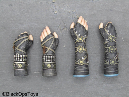 The Witcher - Ciri - Female Gloved Hand Set