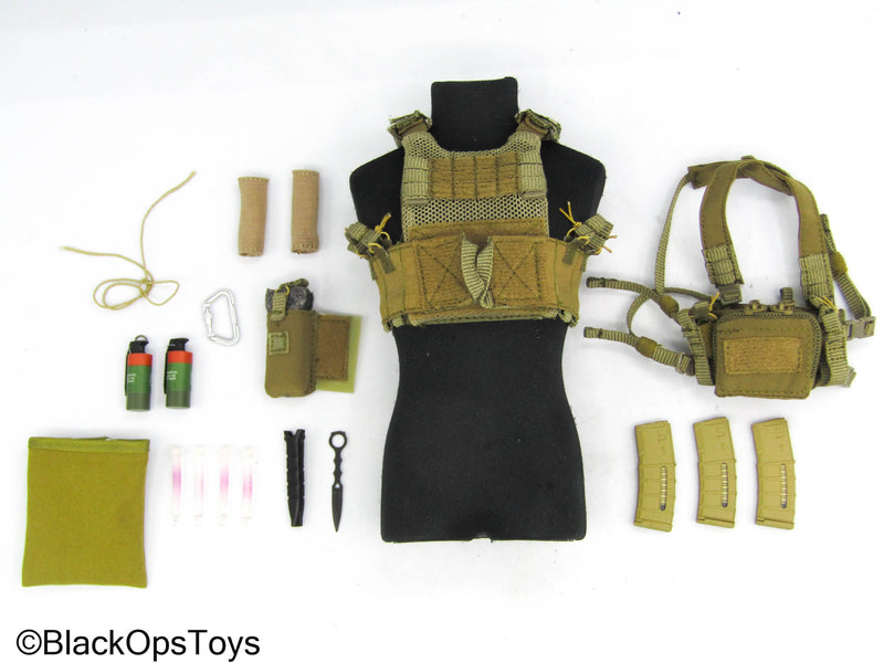 Load image into Gallery viewer, 13th Marine Expeditionary Unit - Tan MOLLE Vest w/Chest Rig &amp; Pouches
