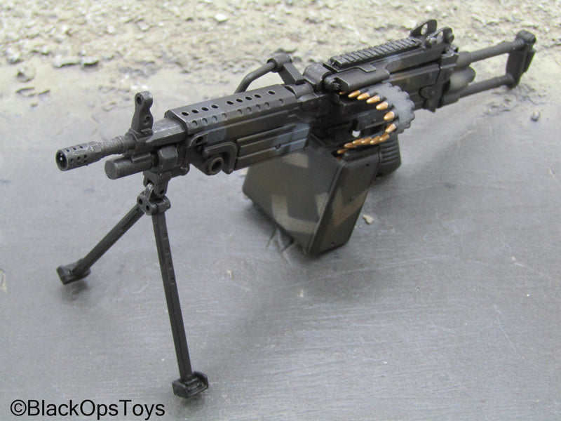 Load image into Gallery viewer, Deathknell - M249 SAW Light Machine Gun w/Bullet Chain &amp; Drum
