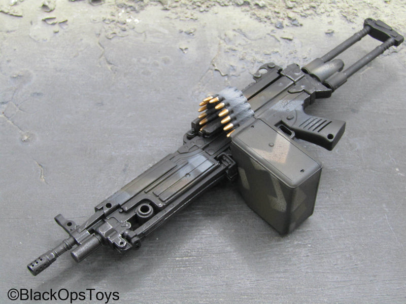 Load image into Gallery viewer, Deathknell - M249 SAW Light Machine Gun w/Bullet Chain &amp; Drum
