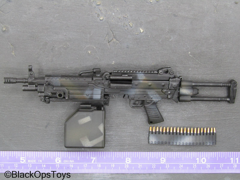 Load image into Gallery viewer, Deathknell - M249 SAW Light Machine Gun w/Bullet Chain &amp; Drum
