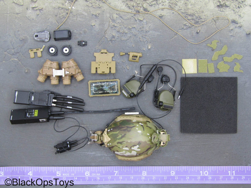 Load image into Gallery viewer, Delta Force SMU Tier 1 Op. - Multicam Helmet w/NVG &amp; Radio Set
