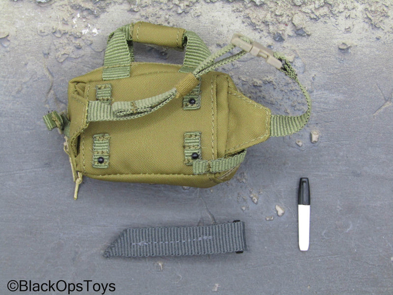 Load image into Gallery viewer, Delta Force SMU Tier 1 Op. - Chinook IFAK Medical Bag w/Shears
