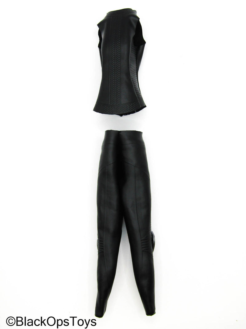 Load image into Gallery viewer, Alita Battle Angel - Female Leather Like Body Suit w/Knee Pads
