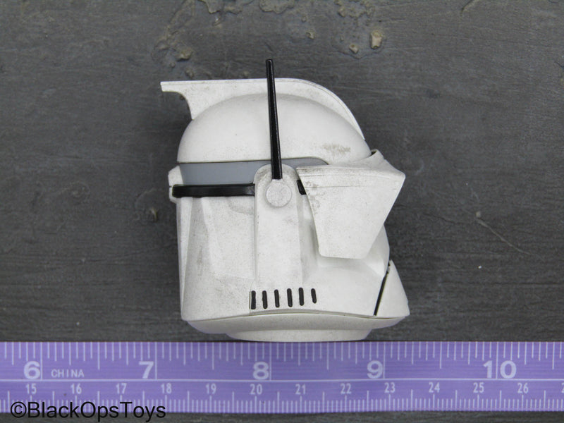 Load image into Gallery viewer, Star Wars Clone Wars - Obi Wan Kenobi - Phase 1 Clone Trooper Helmet
