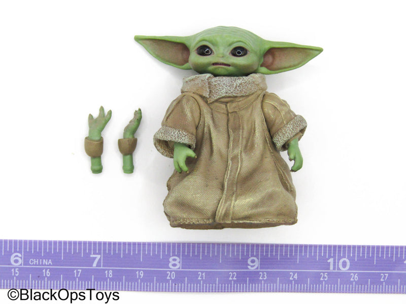 Load image into Gallery viewer, Star Wars Luke Skywalker DX - Grogu &quot;Baby Yoda&quot; Figure w/Hands
