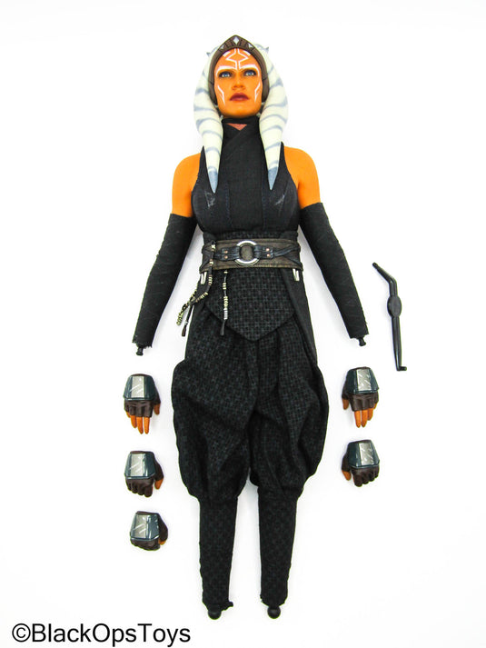 Star Wars Ahsoka Tano DX - Orange Female Body w/Jedi Uniform Set