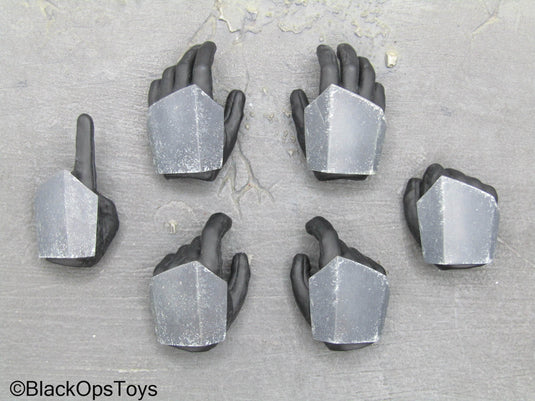 Star Wars TBB Hunter - Grey Armored Gloved Hand Set