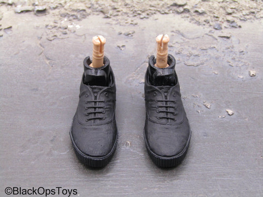 Black Shoes (Peg Type)