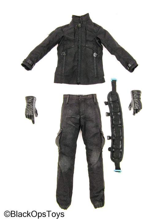 Female - Black Jacket w/Combat Pants, Belt & Nomex Gloved Hands