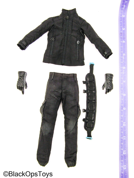 Female - Black Jacket w/Combat Pants, Belt & Nomex Gloved Hands