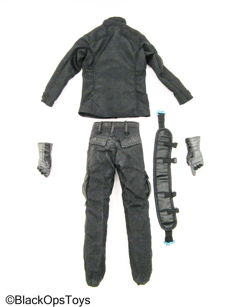 Load image into Gallery viewer, Female - Black Jacket w/Combat Pants, Belt &amp; Nomex Gloved Hands
