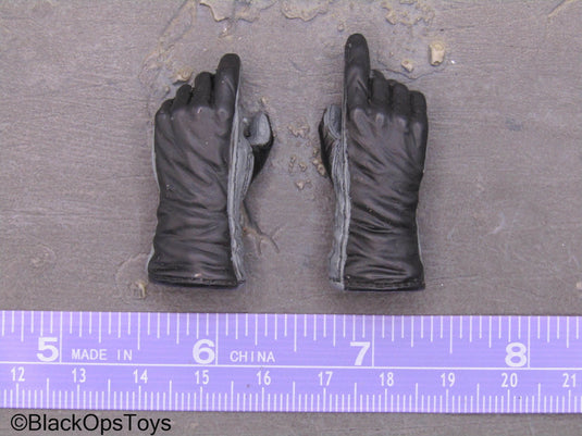 Female - Nomex Gloved Hand Set