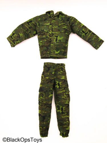 Woodland Camo Combat Uniform Set