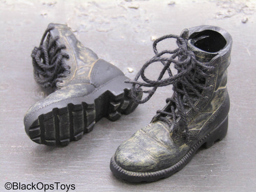 Weathered Black Combat Boots (Foot Type)