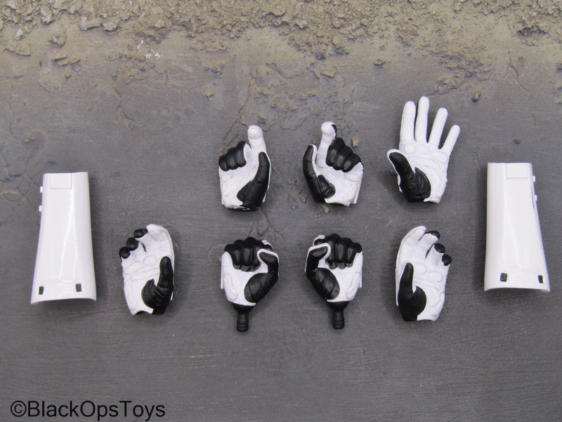 Load image into Gallery viewer, First Order Stormtrooper - Black &amp; White Gloved Hand Set w/Gauntlets
