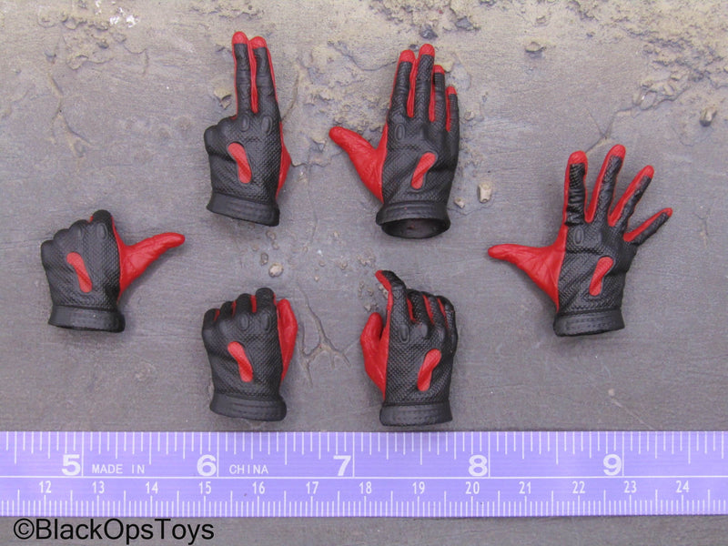 Load image into Gallery viewer, Lady Deadpool - Red &amp; Black Female Gloved Hands (Type 1)
