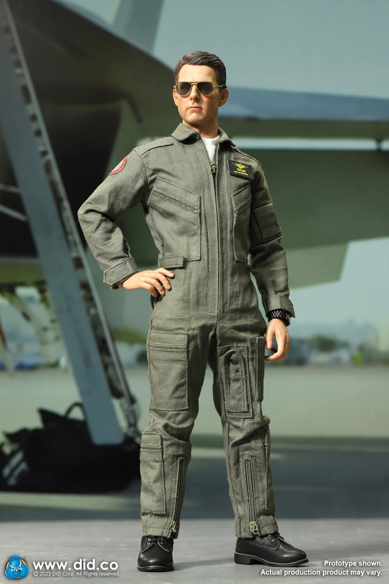 Load image into Gallery viewer, F/A-18E Pilot Captain Mitchell - Male Dressed Body w/Flight Suit
