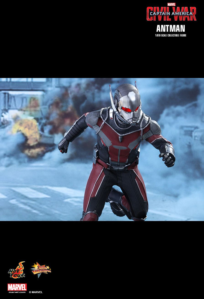 Load image into Gallery viewer, Civil War - Ant Man - Male Helmeted Head Sculpt
