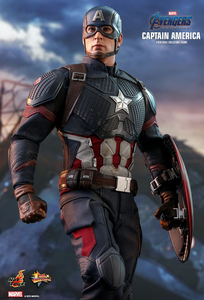 Load image into Gallery viewer, Avengers: Endgame - Captain America - MINT IN OPEN BOX
