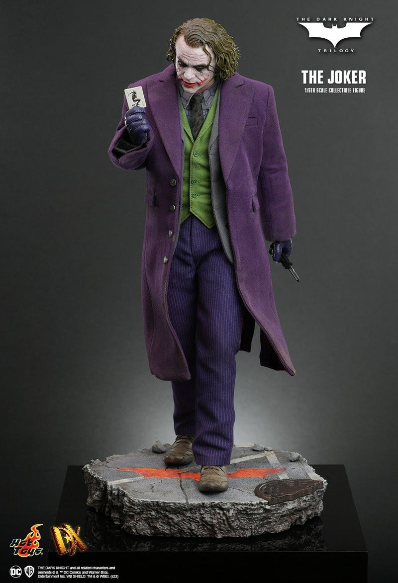 Load image into Gallery viewer, The Dark Knight - The Joker - MINT IN BOX
