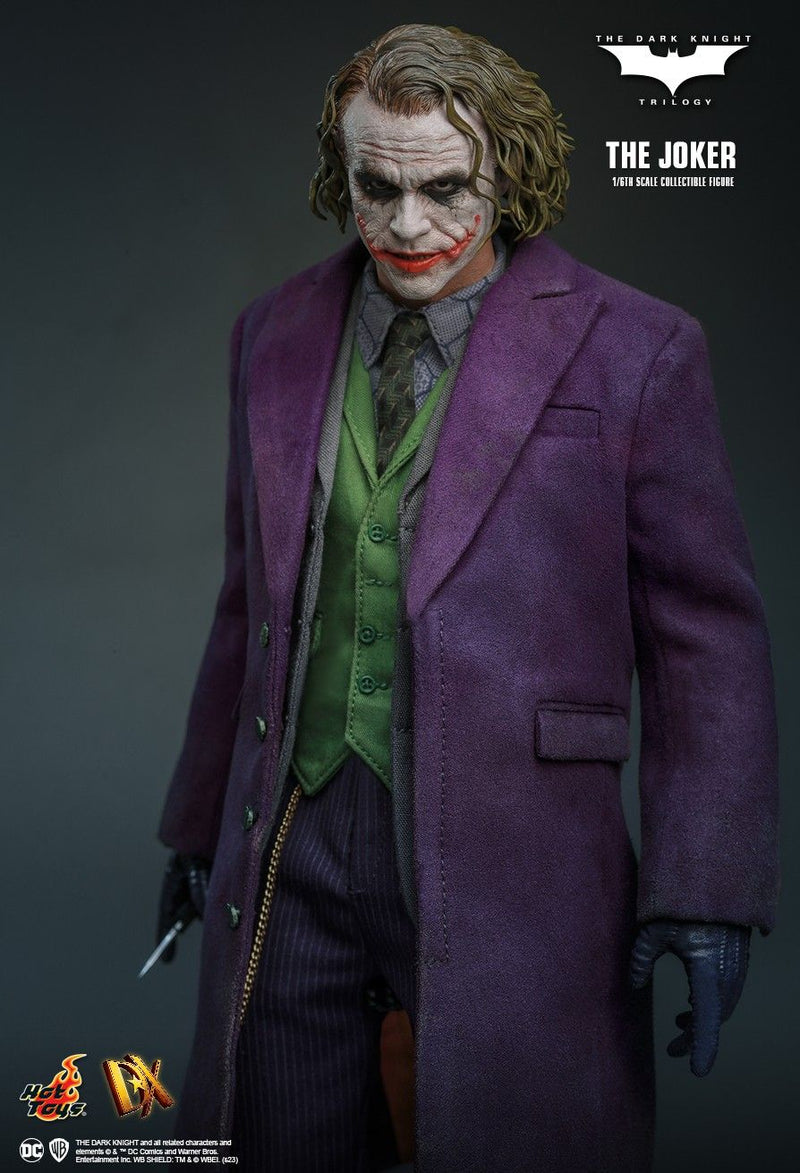 Load image into Gallery viewer, The Dark Knight - The Joker - MINT IN BOX
