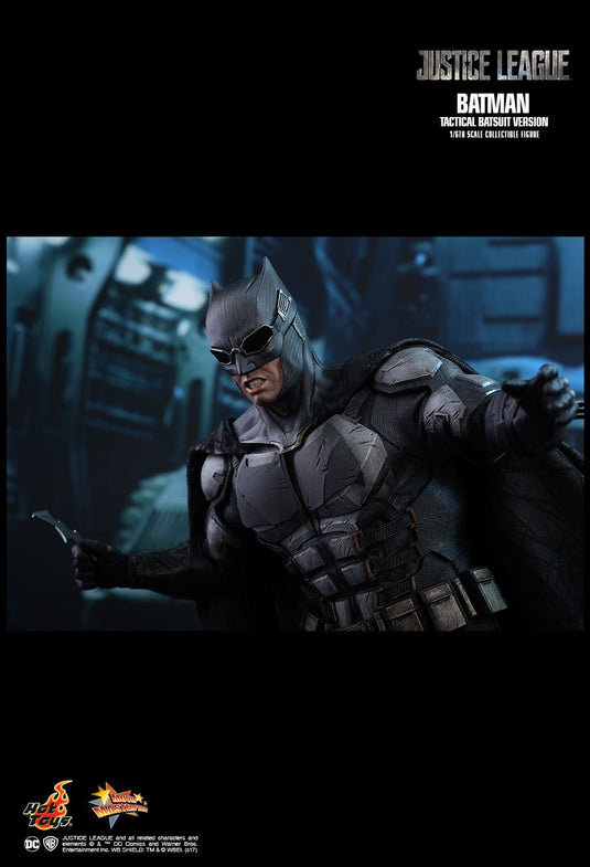 Justice League - Batmobile w/Weapon Kit & Batman - MINT IN BOX