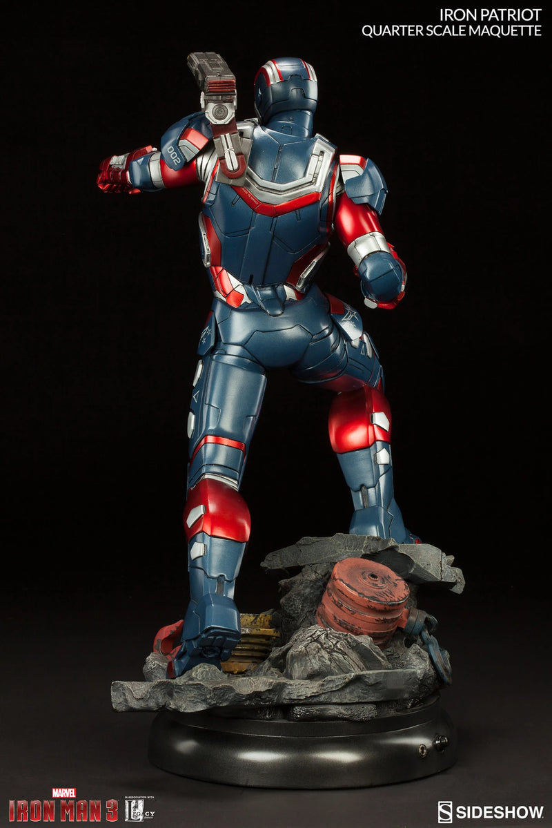 Load image into Gallery viewer, 1/4 Scale - Iron Patriot - Maquette - MINT IN OPEN BOX
