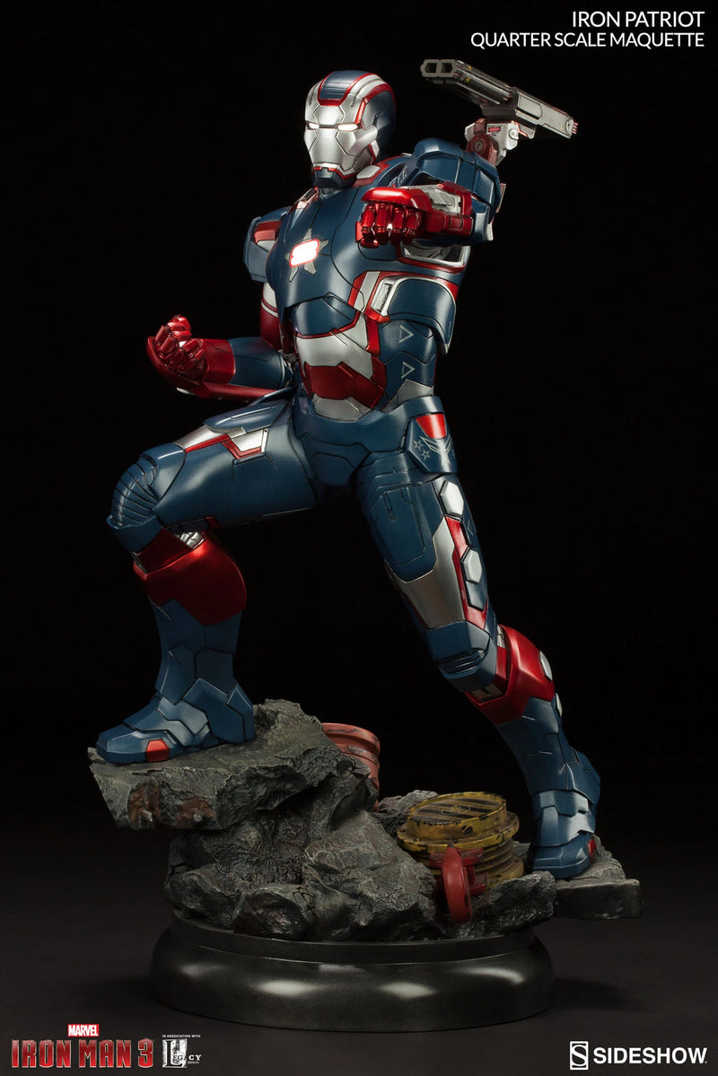 Load image into Gallery viewer, 1/4 Scale - Iron Patriot - Maquette - MINT IN OPEN BOX
