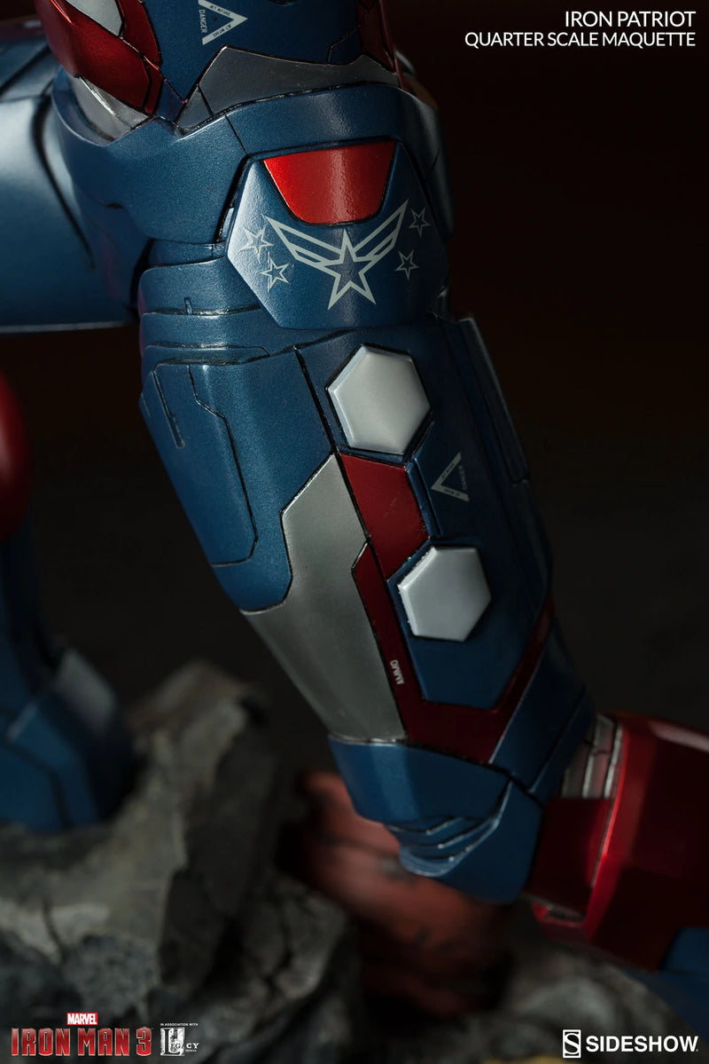 Load image into Gallery viewer, 1/4 Scale - Iron Patriot - Maquette - MINT IN OPEN BOX
