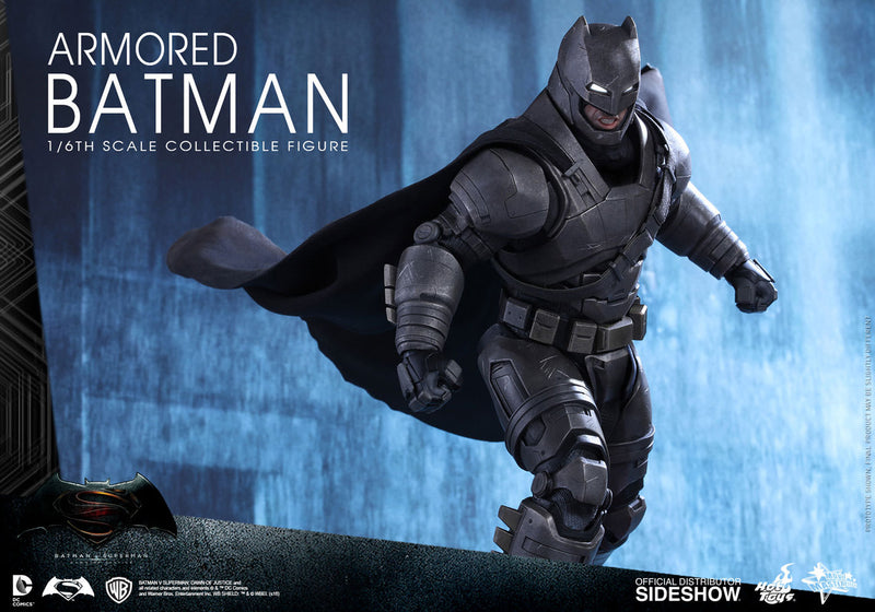 Load image into Gallery viewer, Batman v Superman - Armored Batman - MINT IN OPEN BOX
