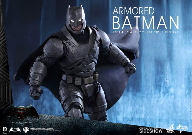 Load image into Gallery viewer, Batman v Superman - Armored Batman - MINT IN OPEN BOX
