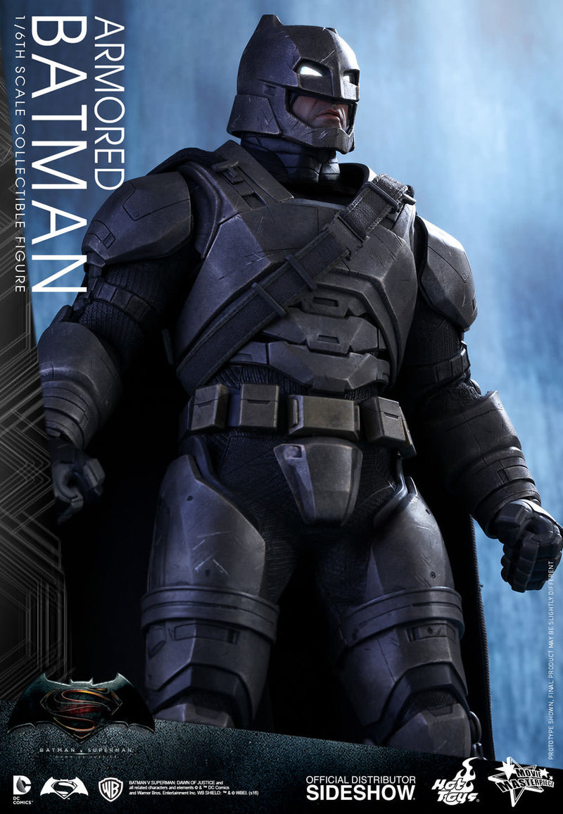 Load image into Gallery viewer, Batman v Superman - Armored Batman - MINT IN OPEN BOX
