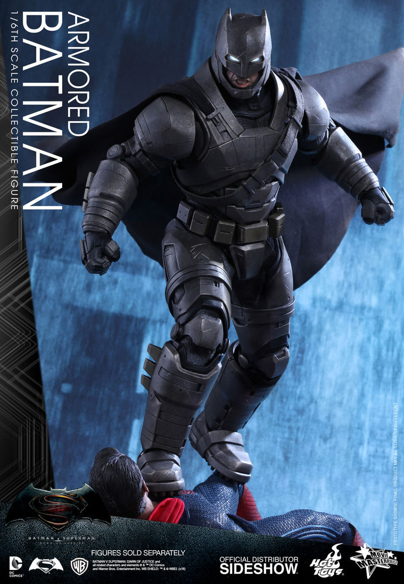 Load image into Gallery viewer, Batman v Superman - Armored Batman - MINT IN OPEN BOX
