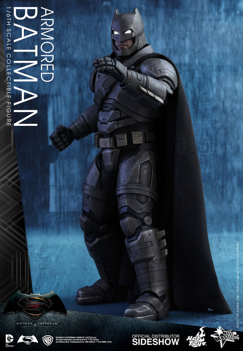 Load image into Gallery viewer, Batman v Superman - Armored Batman - MINT IN OPEN BOX
