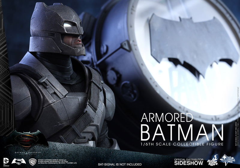 Load image into Gallery viewer, Batman v Superman - Armored Batman - MINT IN OPEN BOX
