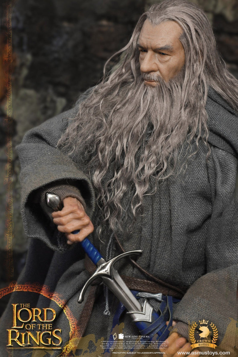 Load image into Gallery viewer, LOTR - Crown Series Gandalf - Weathered Grey Poncho
