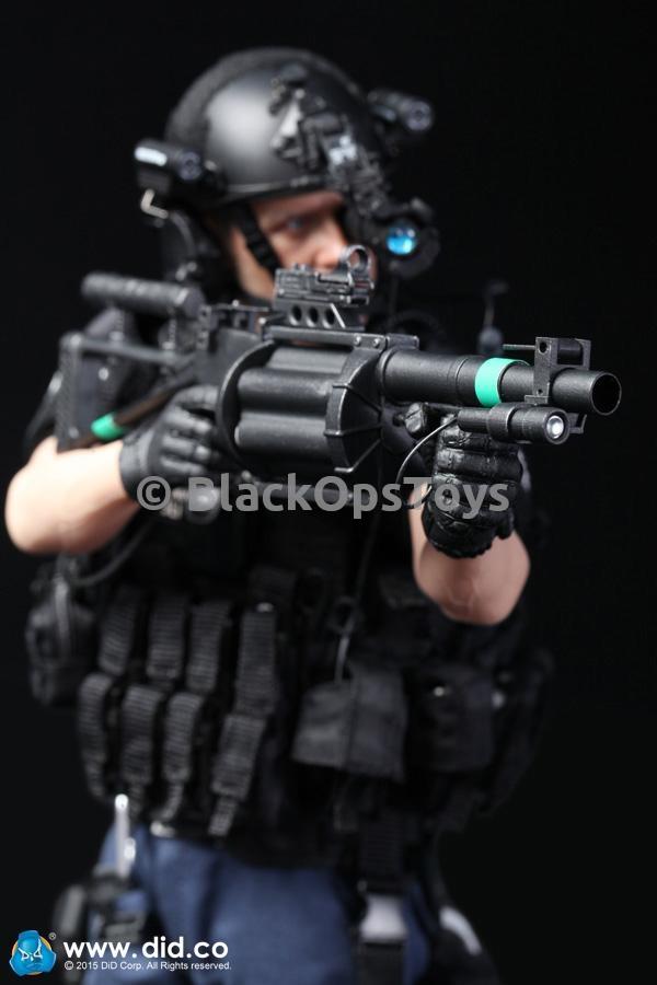 Load image into Gallery viewer, LAPD SWAT - Male Base Body w/Head Sculpt
